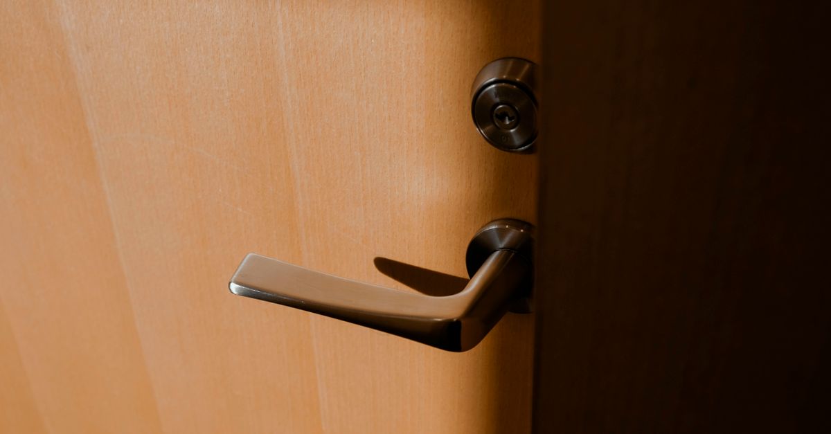 Locked Out of Your Apartment in Brooklyn? Steps to Get Back In Fast — 5th Ave Locksmith Brooklyn